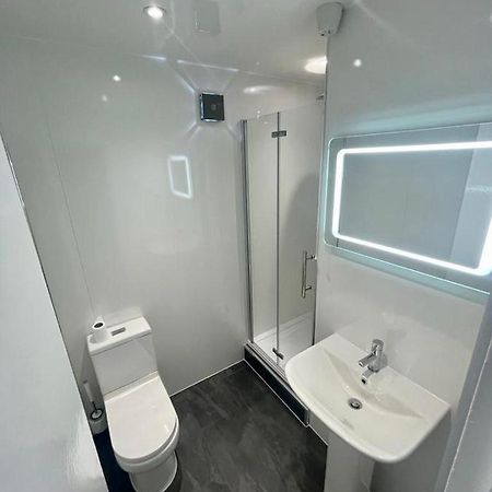 Top Twenty Bed And Breakfast Windsor Extérieur photo