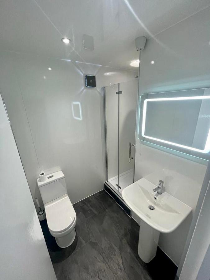Top Twenty Bed And Breakfast Windsor Extérieur photo